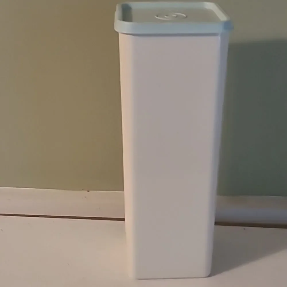 Tupperware Velveeta Keeper